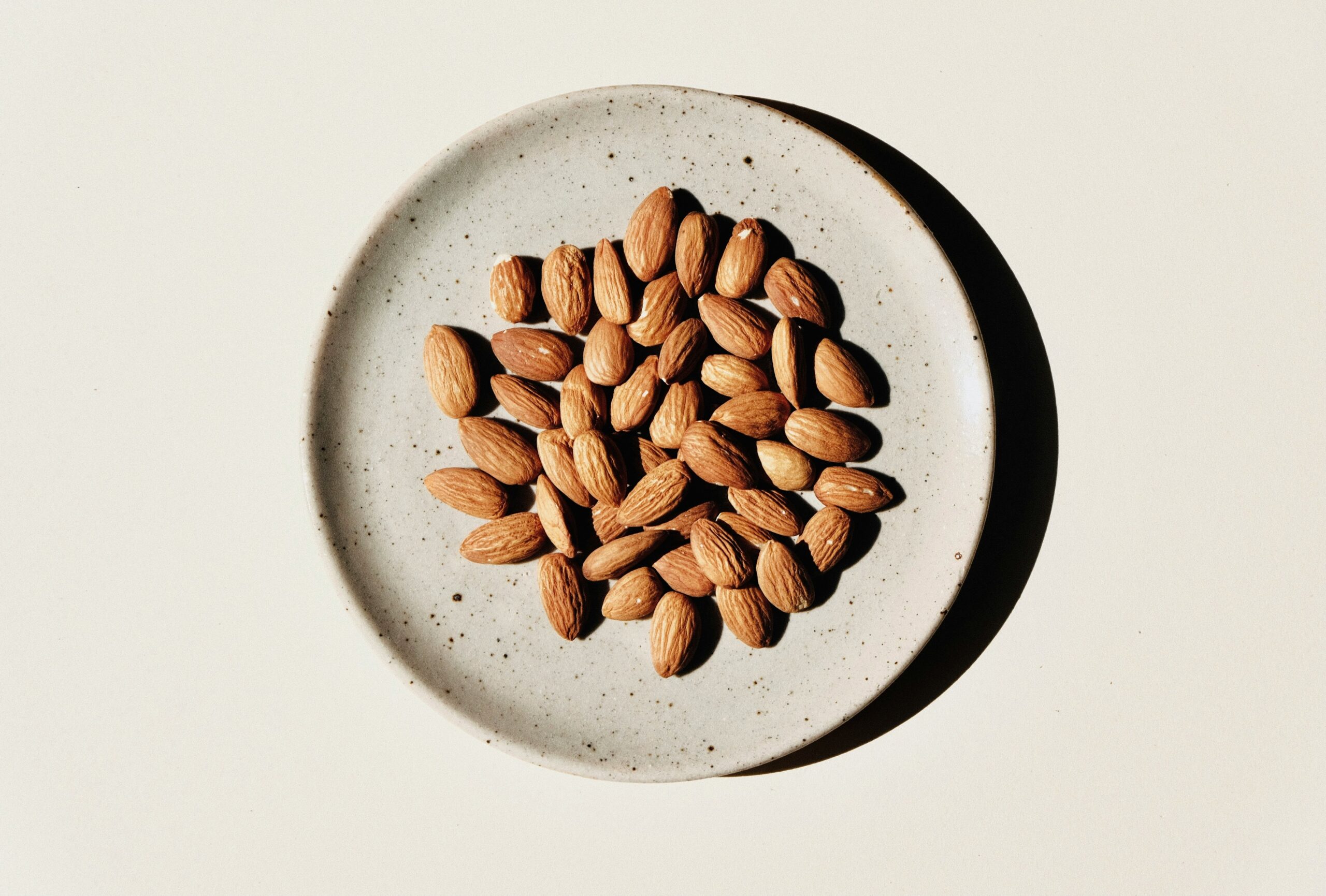 A graphic illustrating common food allergy triggers such as peanuts and shellfish
